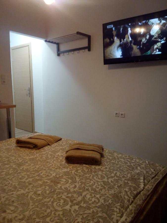 New studio next to metro for 2 people Atene Esterno foto